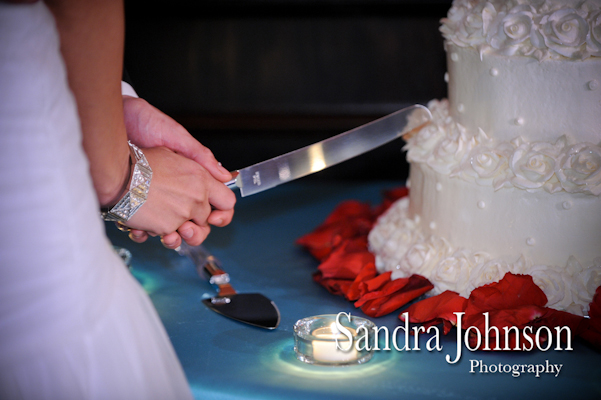 Best Maggiano's Orlando wedding photographer - Sandra Johnson (SJFoto.com)
